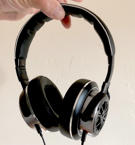 1MORE Triple Driver Over Ear Headphones - Review - MyMac.com